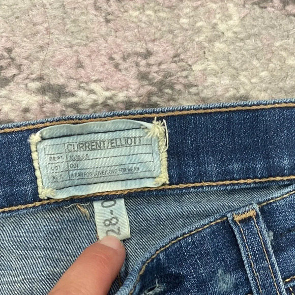 Current/Elliot Women's The Stiletto Ankle Dark Wash Distressed Denim Jeans Sz 28 - Picture 3 of 7